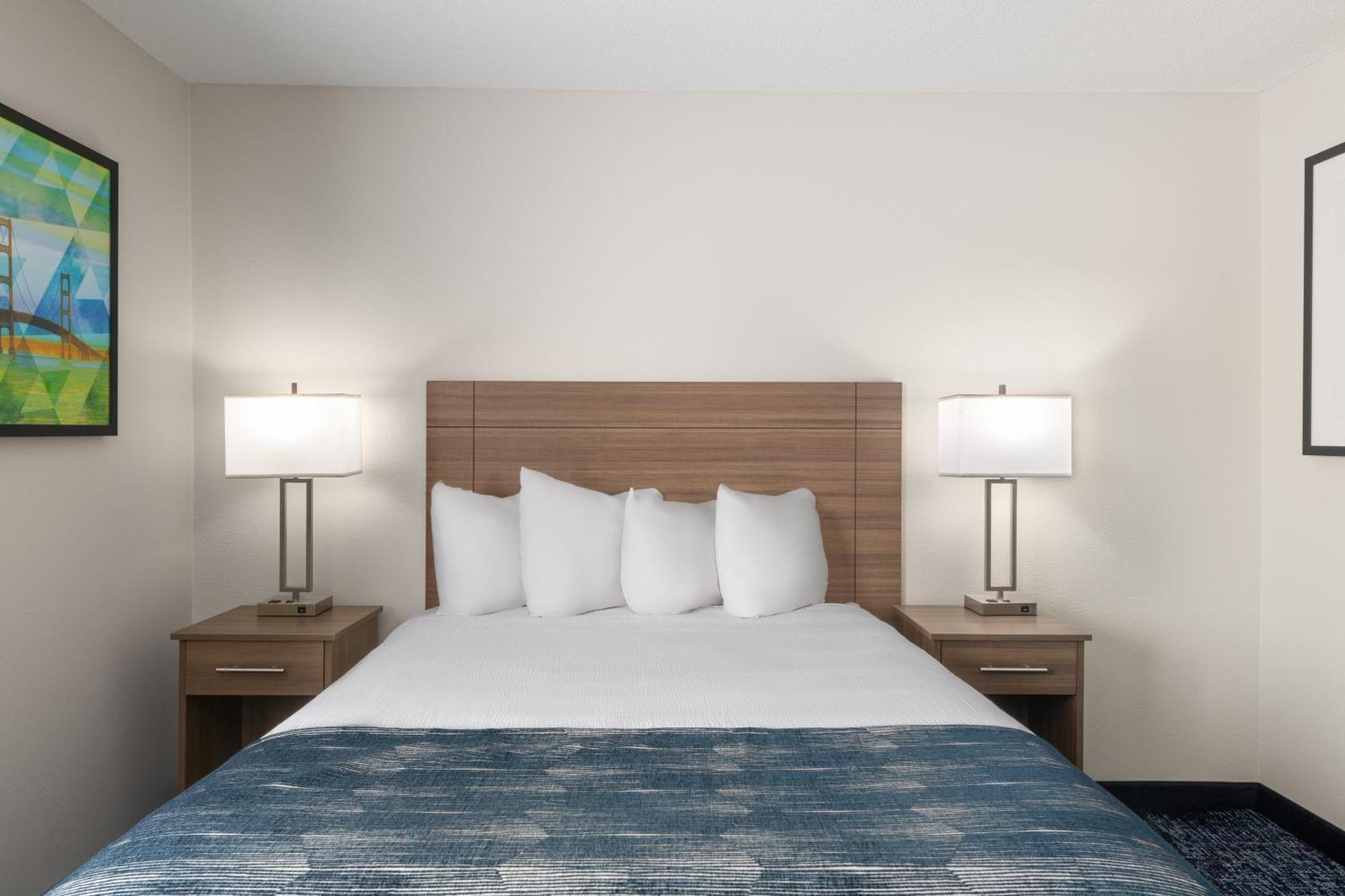 Baymont By Wyndham Mt. Pleasant Hotell Mount Pleasant Rom bilde