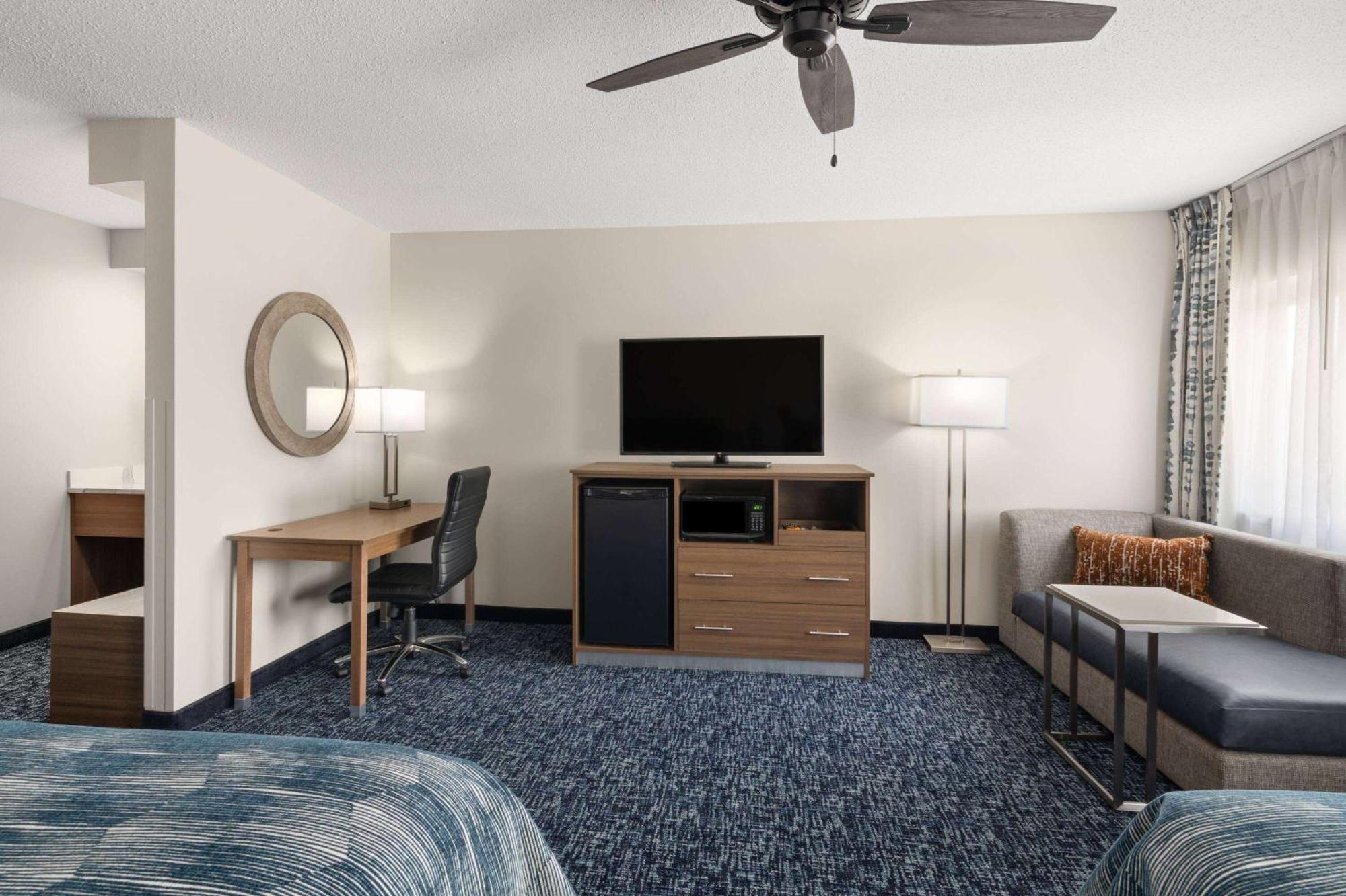 Baymont By Wyndham Mt. Pleasant Hotell Mount Pleasant Eksteriør bilde