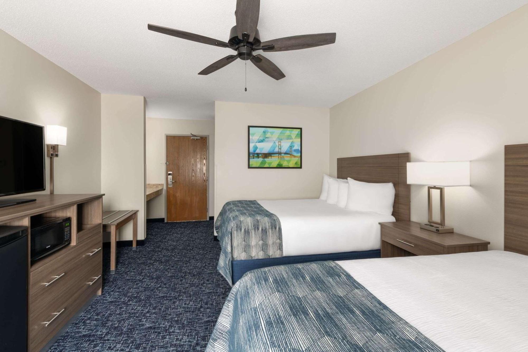 Baymont By Wyndham Mt. Pleasant Hotell Mount Pleasant Eksteriør bilde