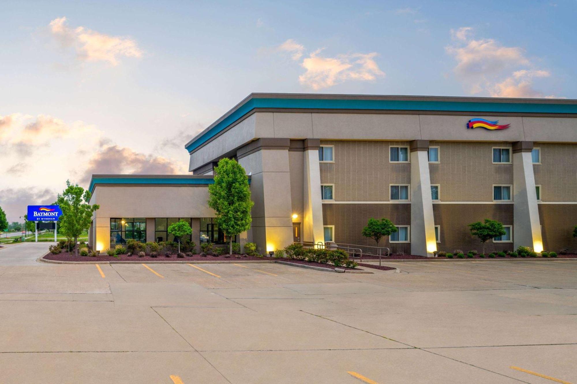 Baymont By Wyndham Mt. Pleasant Hotell Mount Pleasant Eksteriør bilde