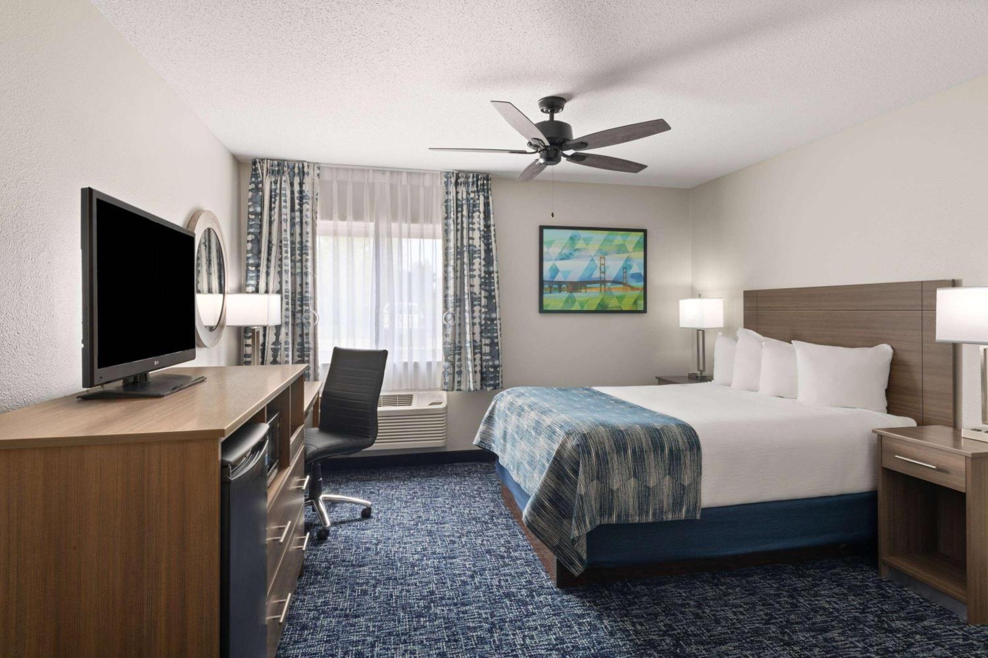 Baymont By Wyndham Mt. Pleasant Hotell Mount Pleasant Eksteriør bilde