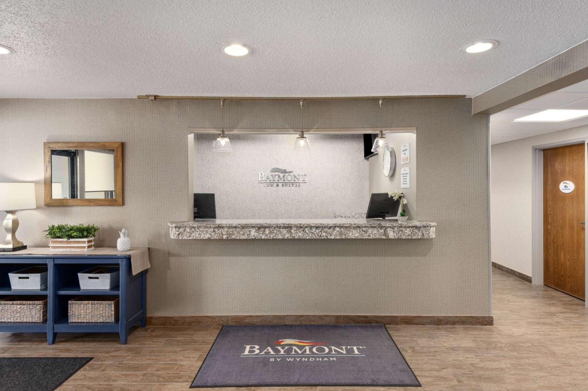 Baymont By Wyndham Mt. Pleasant Hotell Mount Pleasant Eksteriør bilde